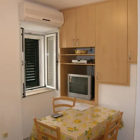 Apartments Primosten * Primošten