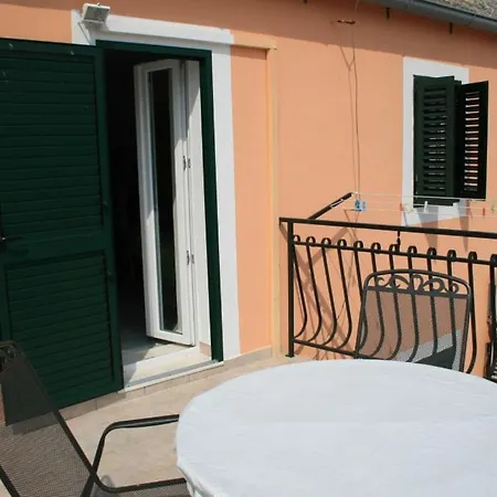 Apartments Primosten Daire *